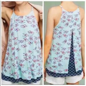 Cute layered tank size XS